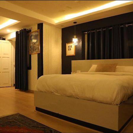 Tag Hotel With Garden Lalitpur Екстер'єр фото